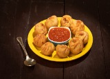 Momos